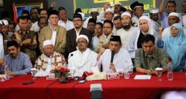 Aksi 112 GNPF MUI: Hati-Hati Ada Gerakan Yang Ingin Mengadu Domba Dengan Pemerintah