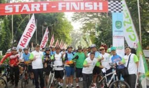 HUT harian umum Pasundan Ekspres ke-9