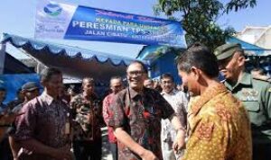 Wakil Wali Kota Bandung Oded Meresmikan Tempat Pembuangan Sampah 3R