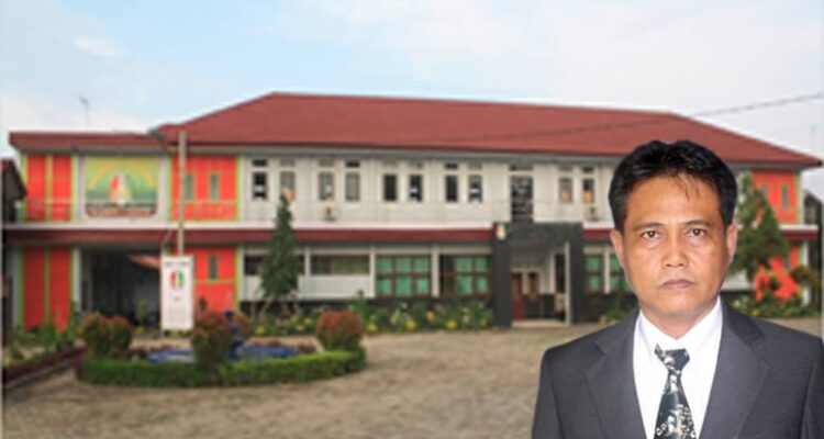 Kepala Sekolah SMAN 1 Ciasem
