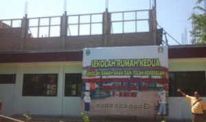 SMAN 1 Ciasem Proyek Siluman