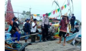 Akibat-Pro-Kontra-Gelar-Adat-Nadran-di-Laut-Mayangan-Berlangsung-Singkat