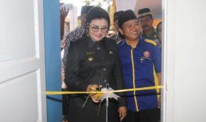 Bupati-Resmikan-Gedung-Sekretariat-Karang-Taruna-Kabupaten-Subang