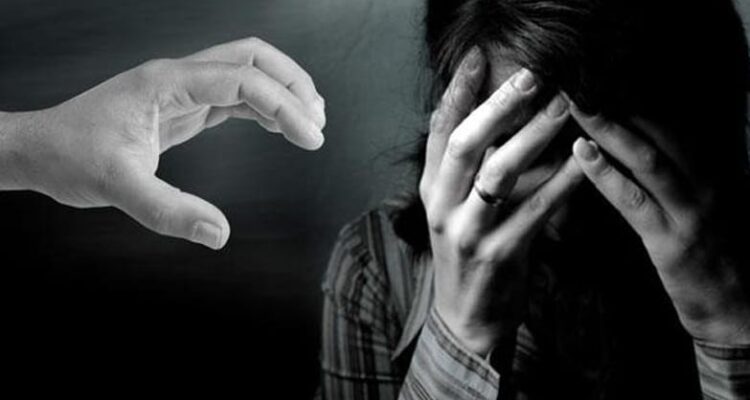 Ilustrasi Oknum Camat Ploroti Celana Stafnya