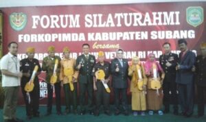 Peringati-Hari-Pahlawan-Pemda-dan-Kodim-Subang-Adakan-Silaturahmi-Dengan-LVRI