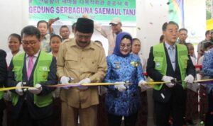 Imas Resmikan Gedung Serba Guna