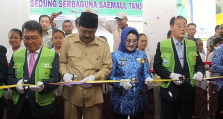 Imas Resmikan Gedung Serba Guna