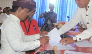 Dua Paslon Cabup-Cawabup Gianyar Resmi Daftar ke KPU