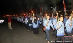 Pawai Obor Hut RI Ke-73