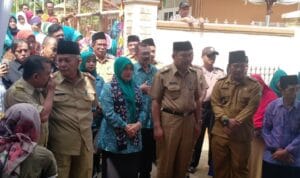Tim Monev Gerak PKK KKBPK Provinsi Jawa Barat Kunjungi Desa Purwasari