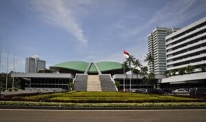 Dipecat Secara Sepihak Oleh Kades Karangmulya, Maman (Kaurpem) Tuntut Keadilan ke DPR-RI