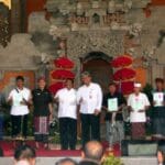 Bupati Buleleng Serahkan 10.170 Sertifikat PTSL