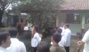 Wabup Blusukan Ke SD Sukarahayu Tinjau Bangunan Rusak Dan Sering Alami Banjir