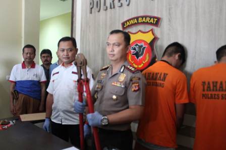 Polres Subang Amankan Pelaku Pembobol Alfa Mart Plus Penadah