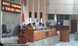 Rapat Paripurna