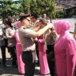Polres Subang Gelar Upacara HUT Bhayangkara ke-73-Pelepasan Purna Tugas