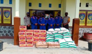 Kasat Polair Polres Lampung Timur Bagi-Bagi Sembako