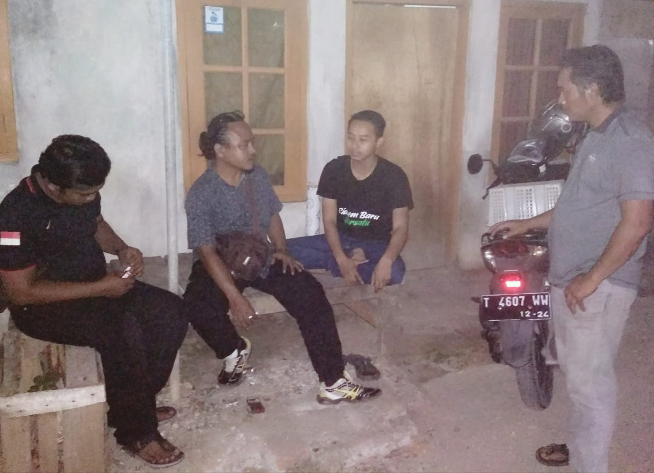 Saat Konfirmasi Dede Ahyani