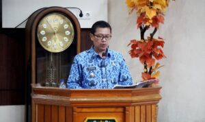 KANG AKUR HADIRI RAPAT PARIPURNA TERKAIT PENYAMPAIAN JAWABAN EKSEKUTIF2 KANG AKUR HADIRI RAPAT PARIPURNA TERKAIT PENYAMPAIAN JAWABAN EKSEKUTIF2