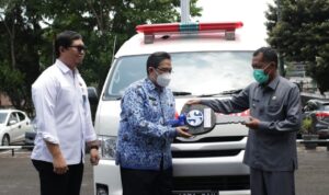 Kang JIMAT Terima CSR Ambulance Dari Jasa Raharja Kang JIMAT Terima CSR Ambulance Dari Jasa Raharja