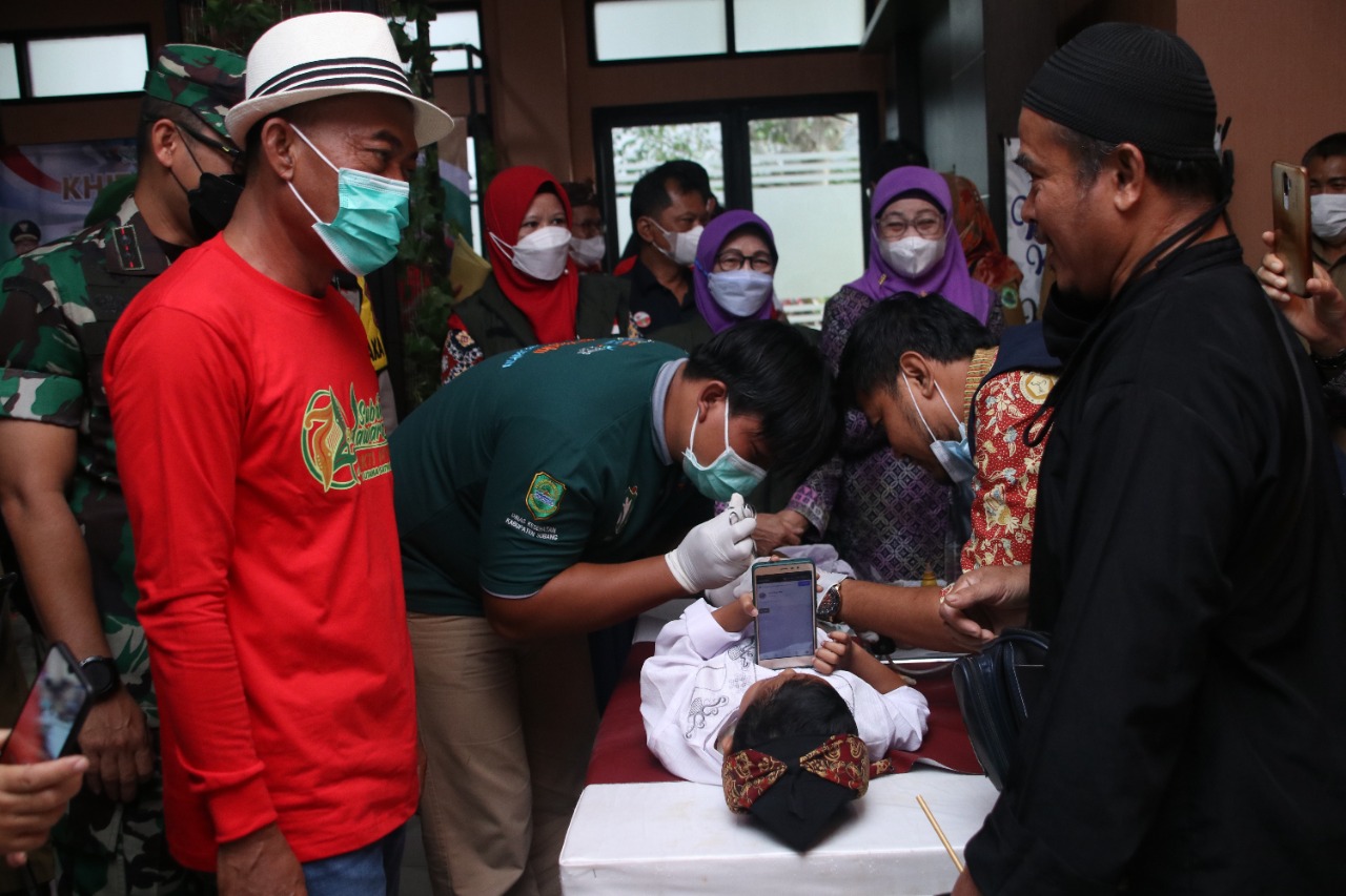 Subang Milangkala Ke 74, Pemkab Subang Adakan Khitanan Massal1