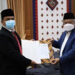 Wabup Garut Lantik Pengurus Perwakilan BWI, Untuk Pembenahan 8 Ribu Tanah Wakaf