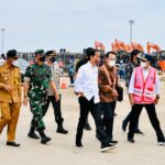 KANG JIMAT SAMBUT PRESIDEN JOKOWI DI PATIMBAN, OPTIMISIME PERTUMBUHAN EKONOMI SUBANG DI MASA DEPAN