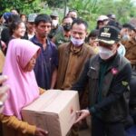 Bupati Bandung Tinjau Lokasi Longsor