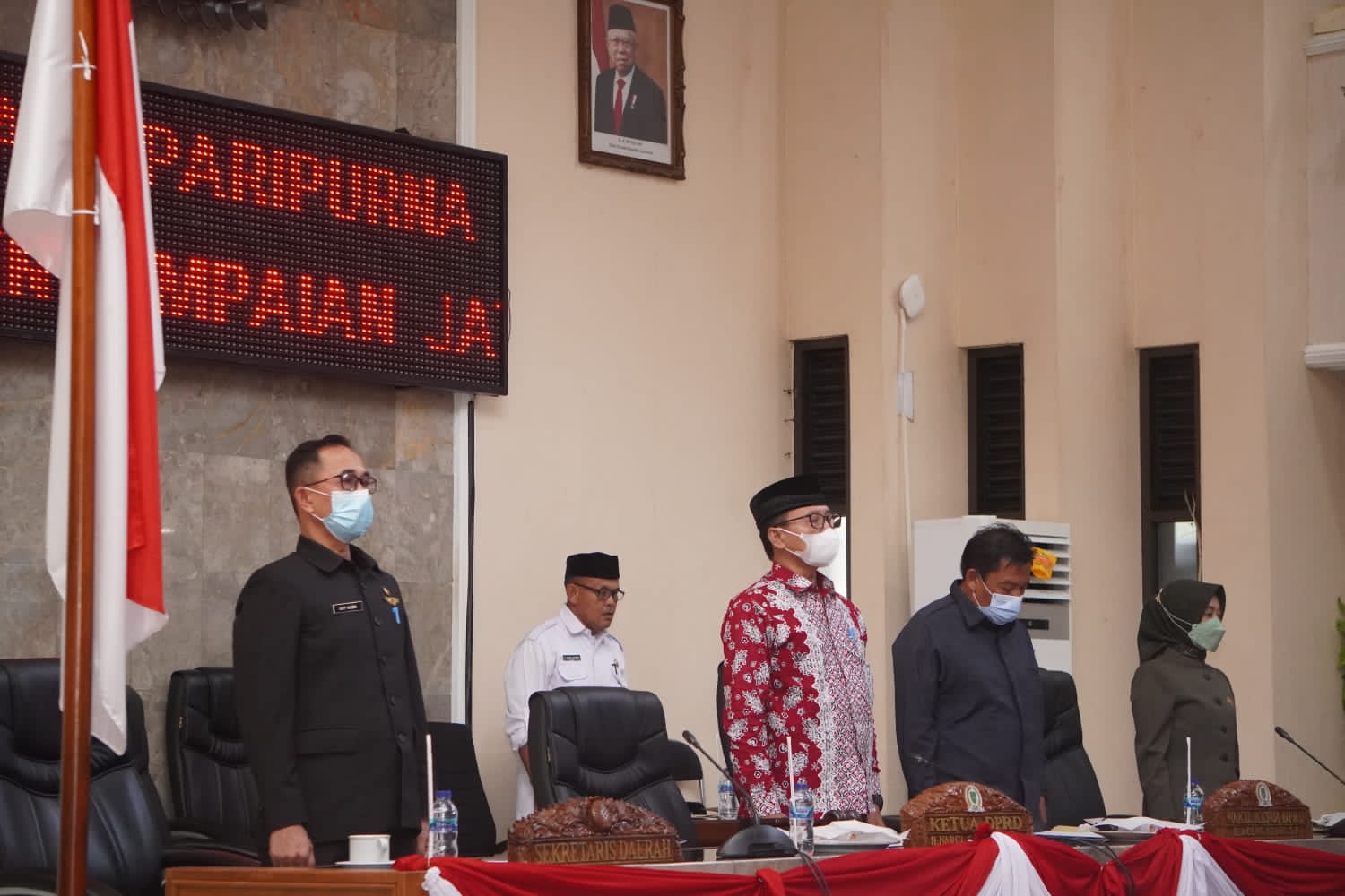 Sekda Subang Hadiri Rapat Paripurna Terkait Raperda1