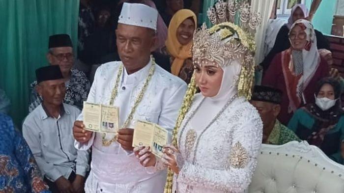 Viral Di Subang Kakek 71 Tahun Nikahi Gadis Umur 19 Tahun