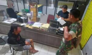 Wow! Duel Anggota TNI Vs 9 Begal Sadis Hingga Berdarah Darah Wow! Duel Anggota TNI Vs 9 Begal Sadis Hingga Berdarah Darah