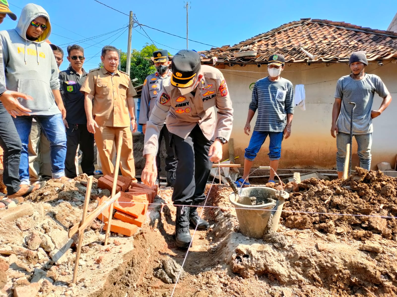 FMP Jabar Kerja Bareng Kapolres Subang Bedah-Bangun Rutilahu Mak Wasri2