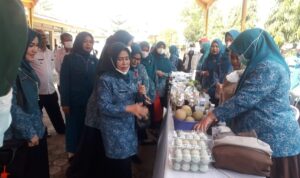 Kunjungan Istri Bupati Subang Hj. Yoyoh Sopiah Ruhimat Ke Desa Tanjungrasa1