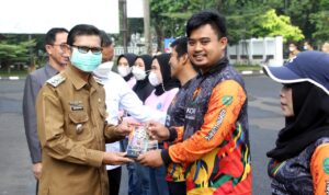 Lepas Atlet Fornas, Kang Akur Harapkan Prestasi Lepas Atlet Fornas, Kang Akur Harapkan Prestasi