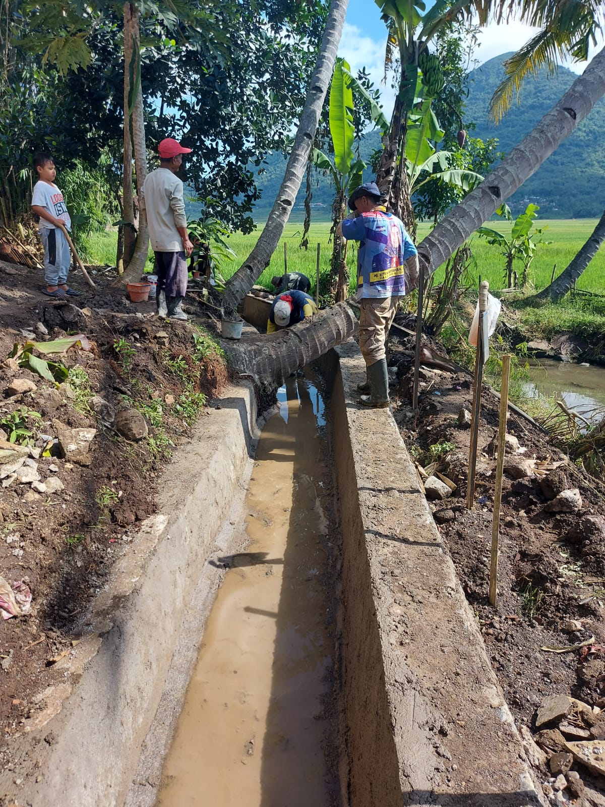 Kades Sindangsari Bangun Irigasi Tingkatkan Ketahanan Pangan