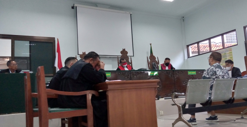 Akhirnya Terdakwa KDRT Oknum DPRD Subang Minta Maaf Pada Korban Atas Perbuatanya1