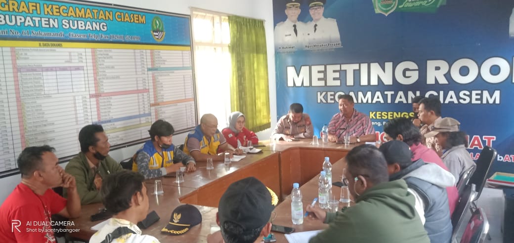 Camat Ciasem Resfon Keluhan Petani Terdampak Proyek BBWSC1