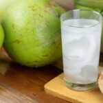 Kaya akan Manfaat Air Kelapa Bagi Kesesehatan