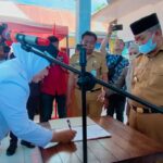 Nurhayati Resmi Emban Tugas Kades Nepo