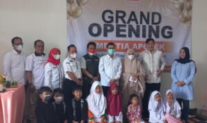 Opening Apotek Meutia Dihadiri Wabup Subang
