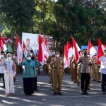 Pemkot Cimahi Bagikan 5.000 Bendera Merah Putih Jelang HUT RI