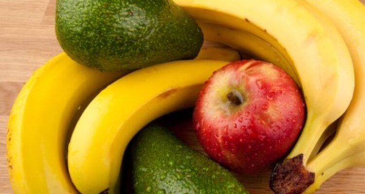 Lima Buah Yang Dapat Melindungi Kesehatan Jantung Serta Kolesterol