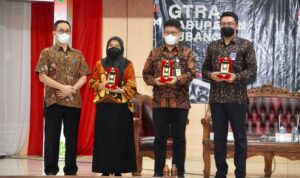 Sekda Subang Hadiri Rapat Koordinasi GTRA Kabupaten Subang Tahun 2022 Sekda Subang Hadiri Rapat Koordinasi GTRA Kabupaten Subang Tahun 2022