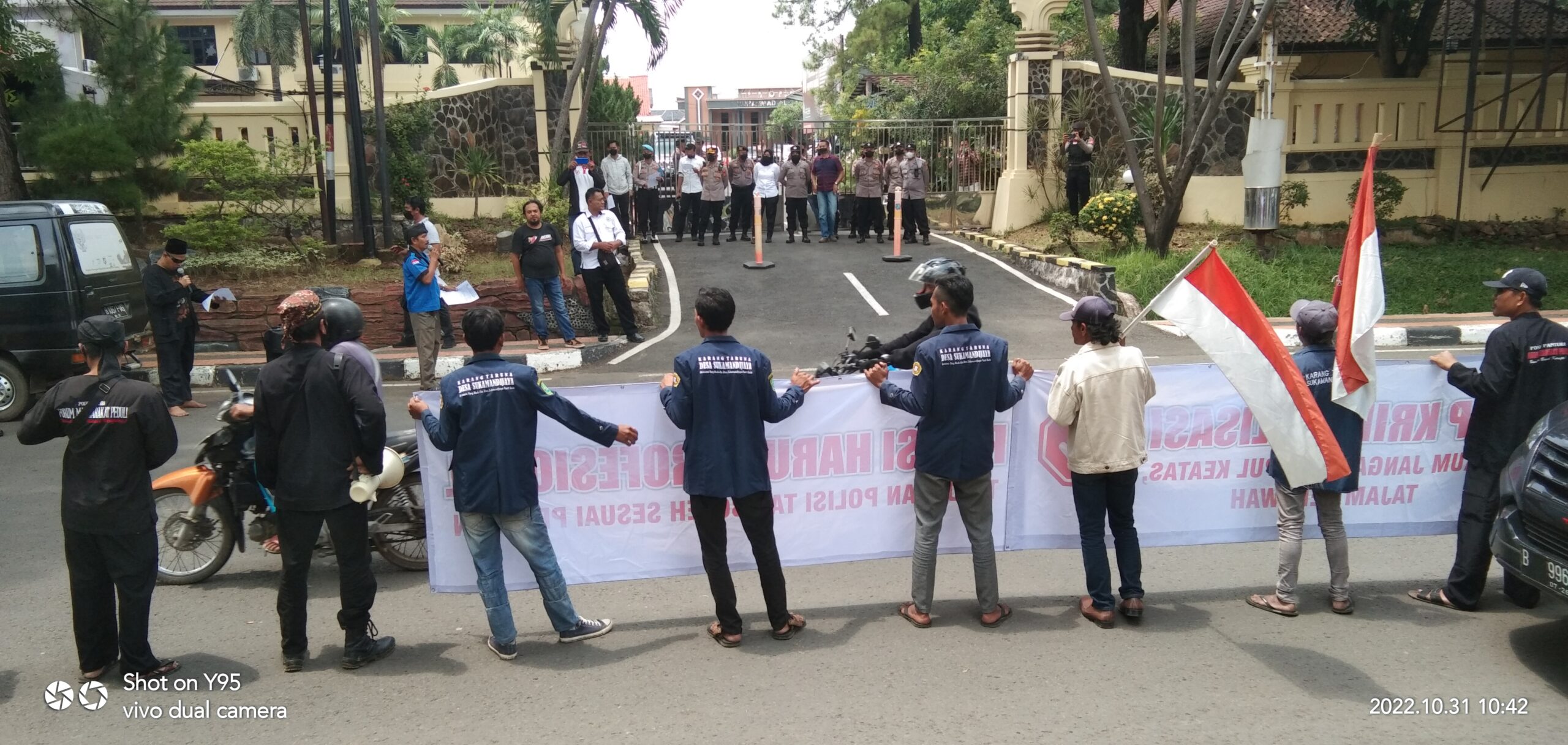 Kecam Main Hakim Sendiri dan Desak Polisi Bersikap Netral, FMP Jabar kembali Demo Mapolres Subang1