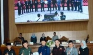 Rapat Paripurna Pengesahan APBD Perubahan, di Hadiri Wali Kota Lubuk Linggau