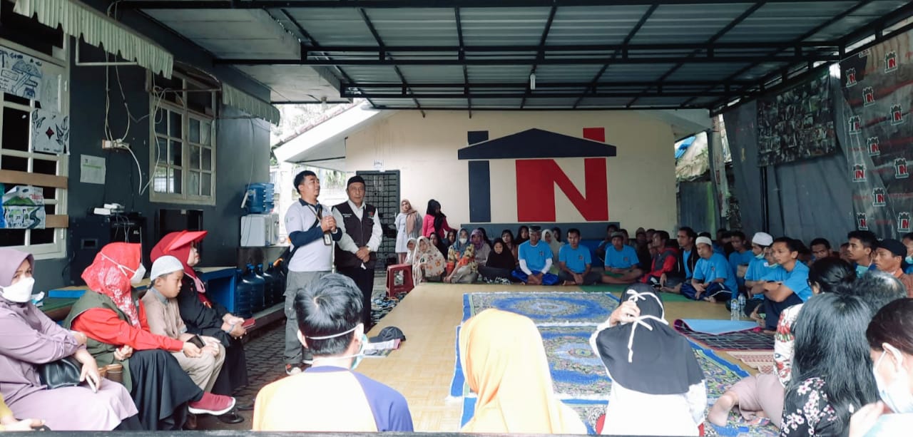 24 ODGJ Paska Rawat RSJMM Bogor, Pulang Masal ke Cianjur, Disambut Haru oleh Keluarga1