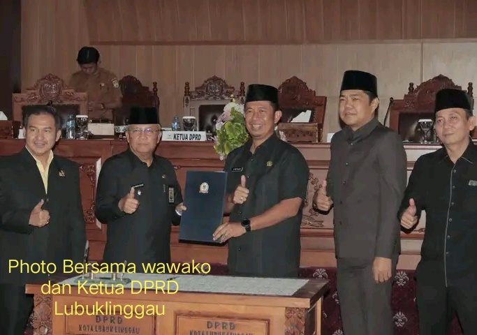 Rapat Paripurna DPRD Lubuklinggau Sahkan 29 Raperda