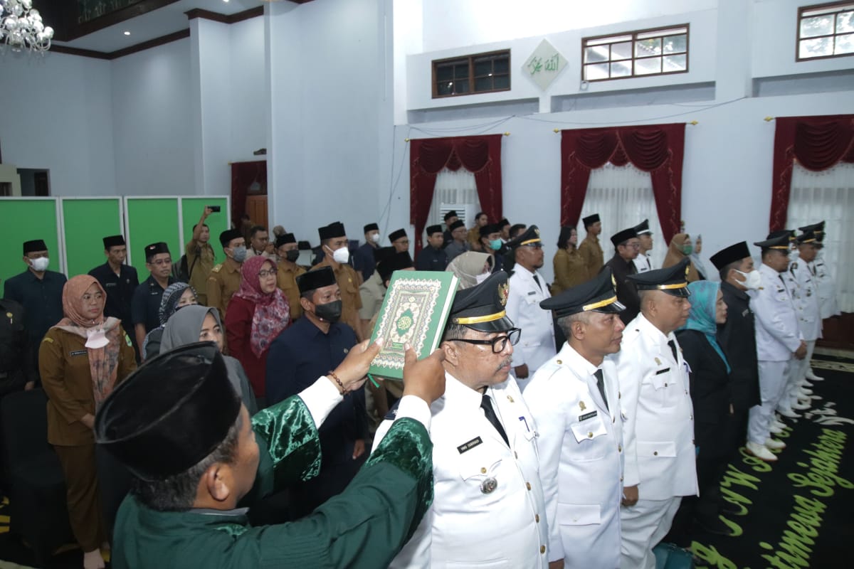 Bupati Lantik dan Kukuhkan 159 Pejabat dengan Zero Rupiah1