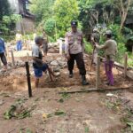 Camat Cibalong & Kades Cigaronggong Letakan Batu Pertama Program Rutilahu
