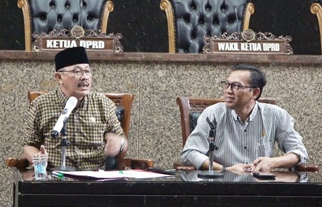 DPRD Indramayu Terima Audensi Nasabah BPR Karya Remaja